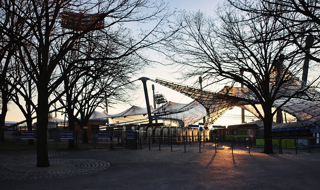 王曼昱／蒯曼3-0淘汰2号种子 国乒会师女双决赛.